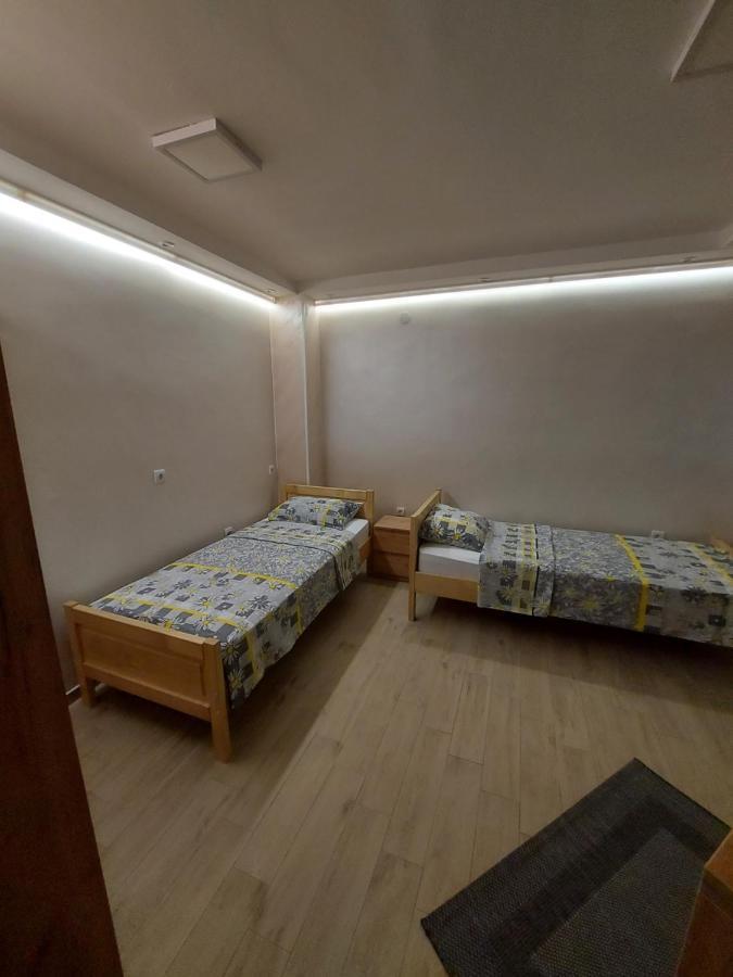 Stiv Apartmani Lukovo ภายนอก รูปภาพ