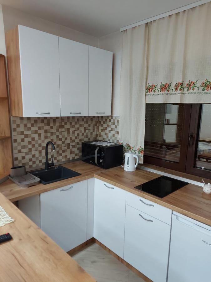 Stiv Apartmani Lukovo ภายนอก รูปภาพ