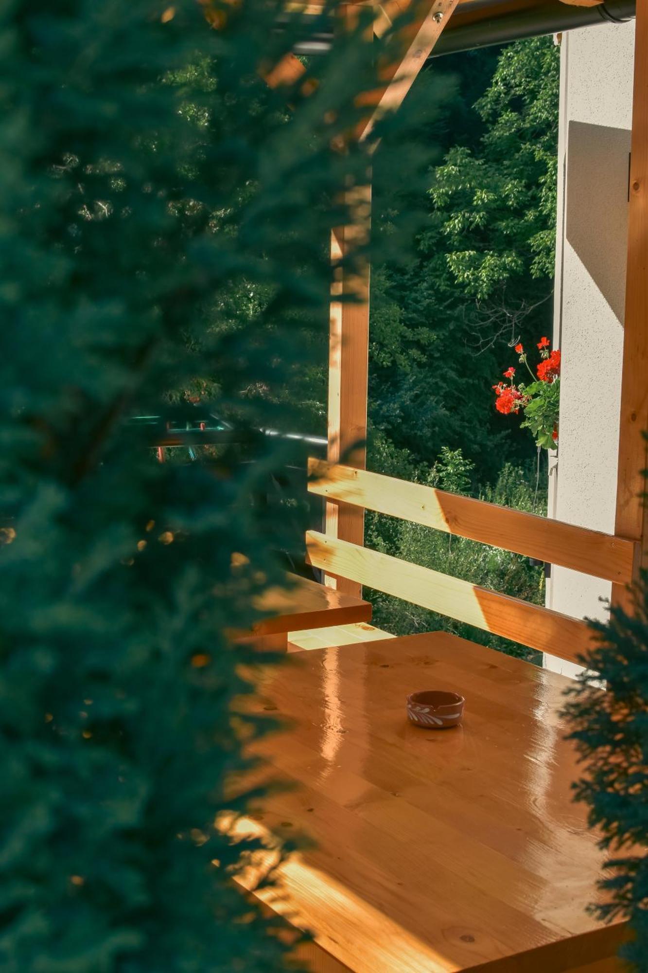 Stiv Apartmani Lukovo ภายนอก รูปภาพ