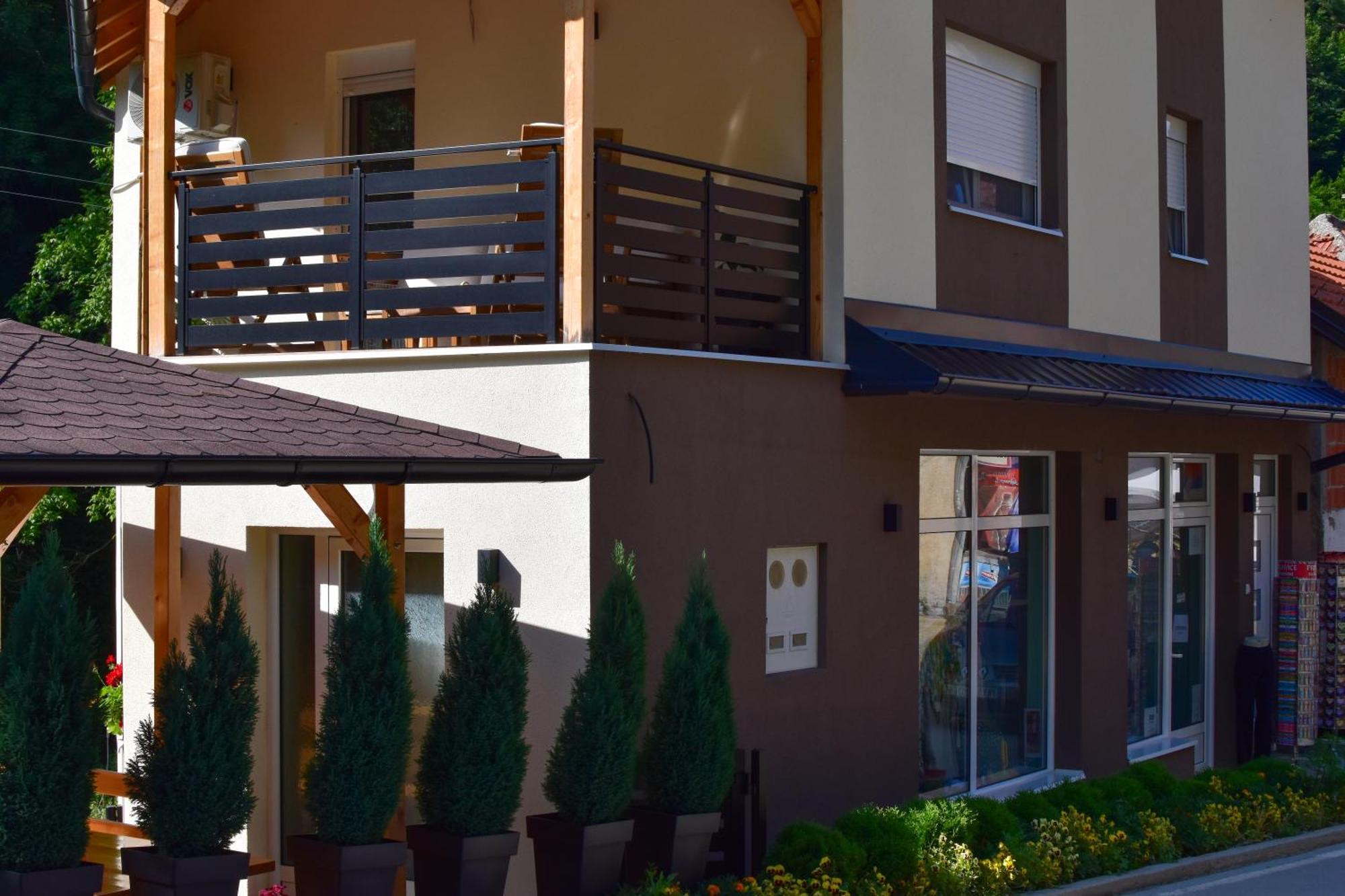 Stiv Apartmani Lukovo ภายนอก รูปภาพ