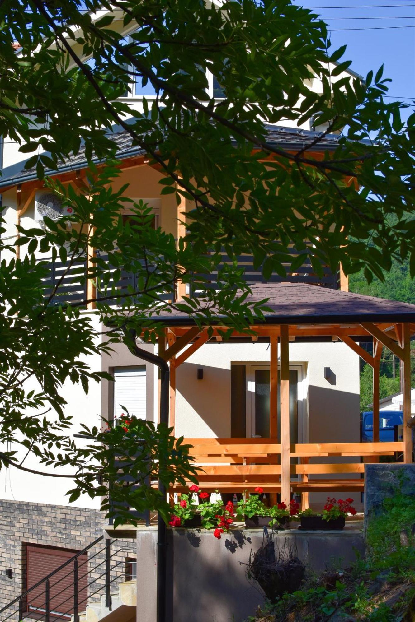 Stiv Apartmani Lukovo ภายนอก รูปภาพ