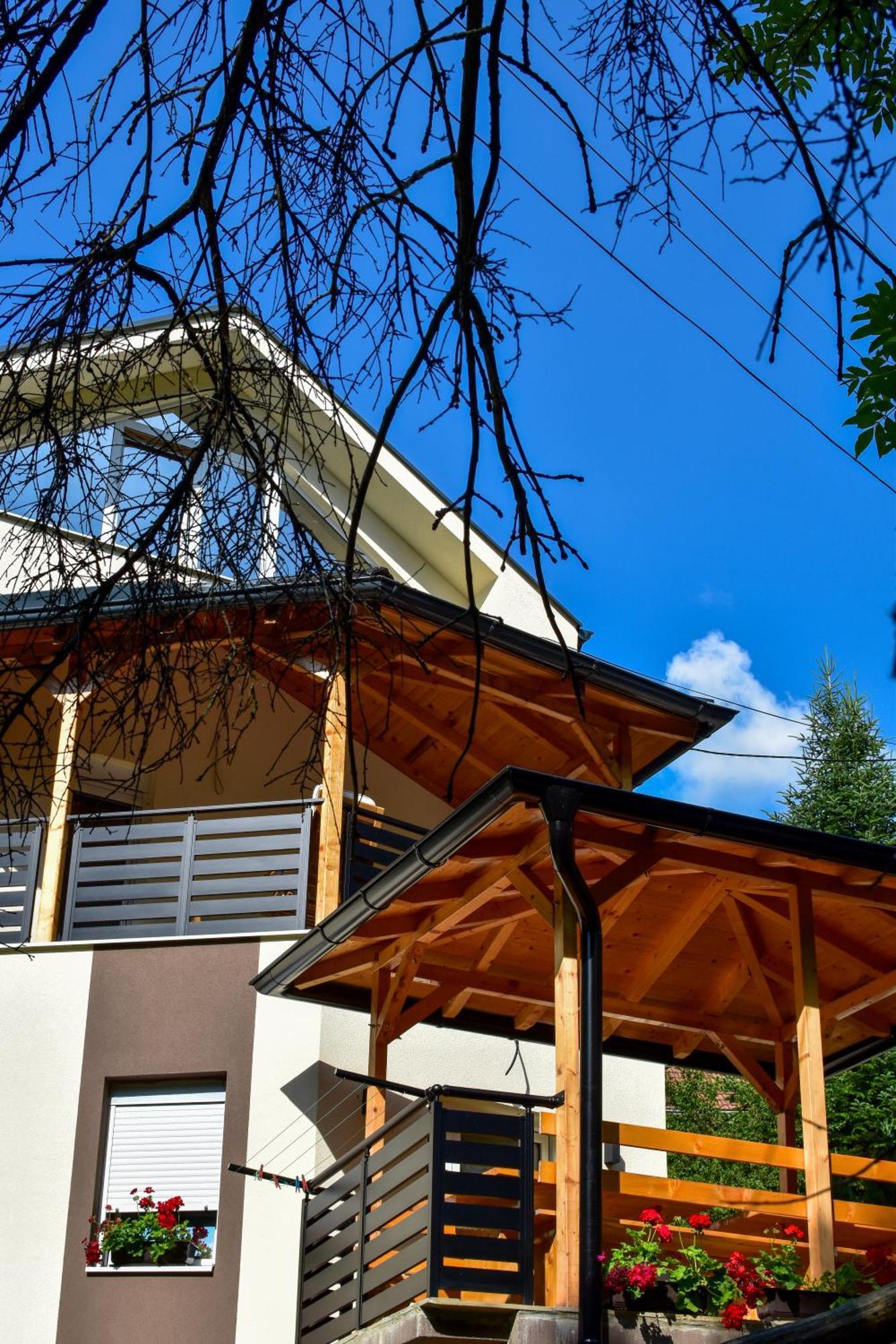 Stiv Apartmani Lukovo ภายนอก รูปภาพ