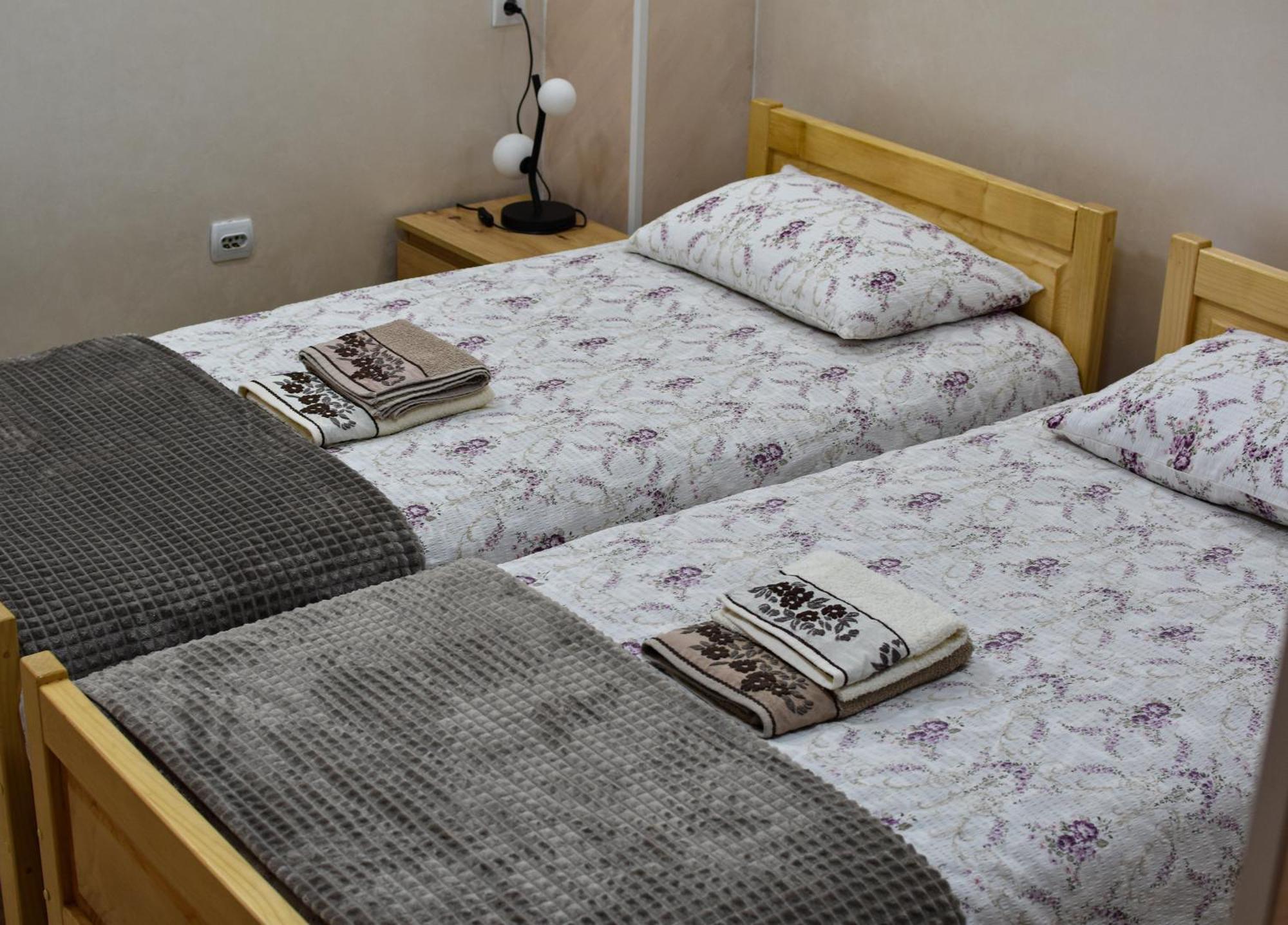 Stiv Apartmani Lukovo ภายนอก รูปภาพ