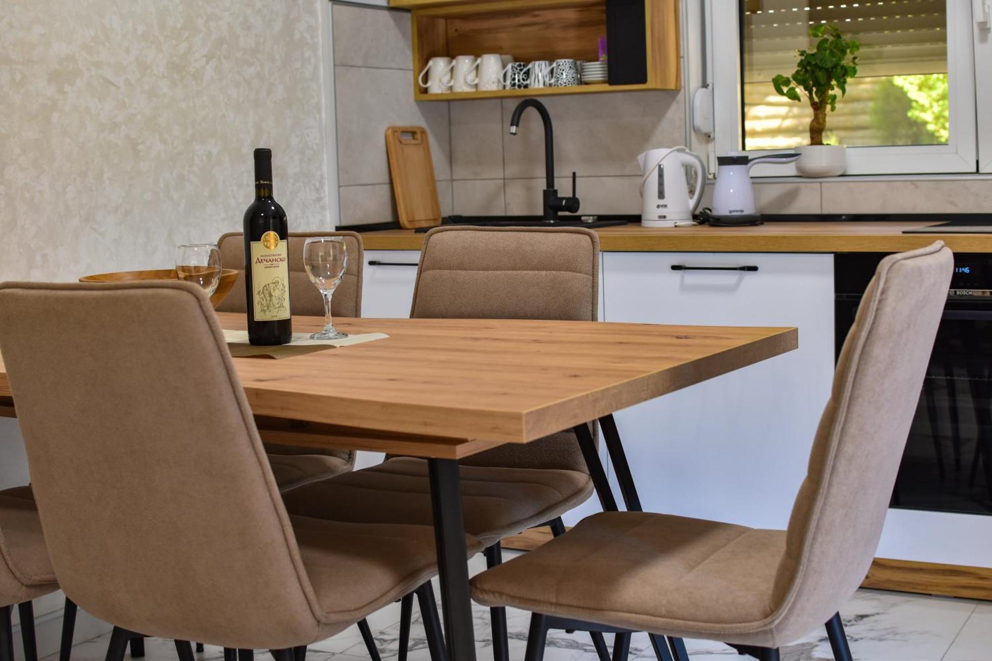 Stiv Apartmani Lukovo ภายนอก รูปภาพ